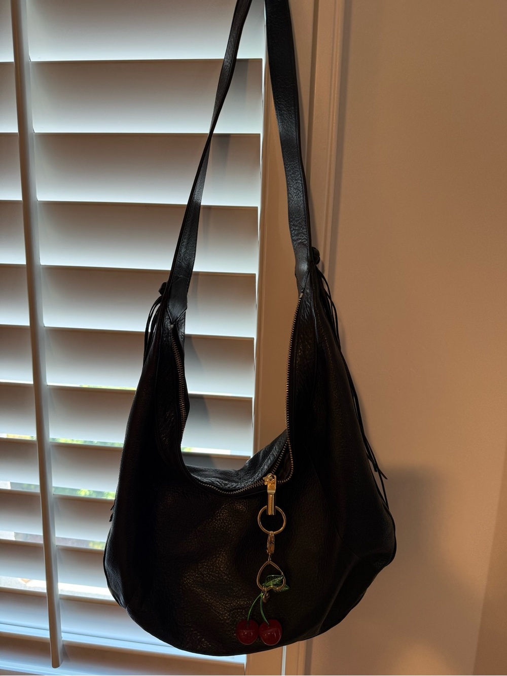 Black Leather Shoulder Bag PURSE ELIZABETH and JAMES